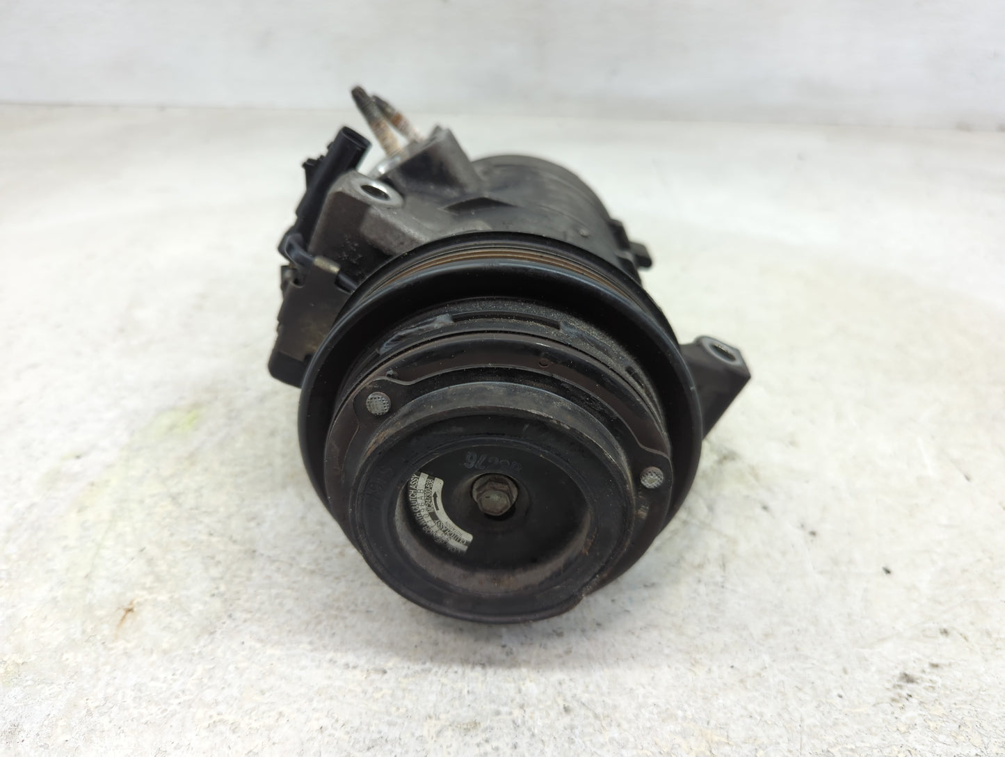 2009-2010 Dodge Challenger Air Conditioning A/c Ac Compressor Oem - Oemusedautoparts1.com