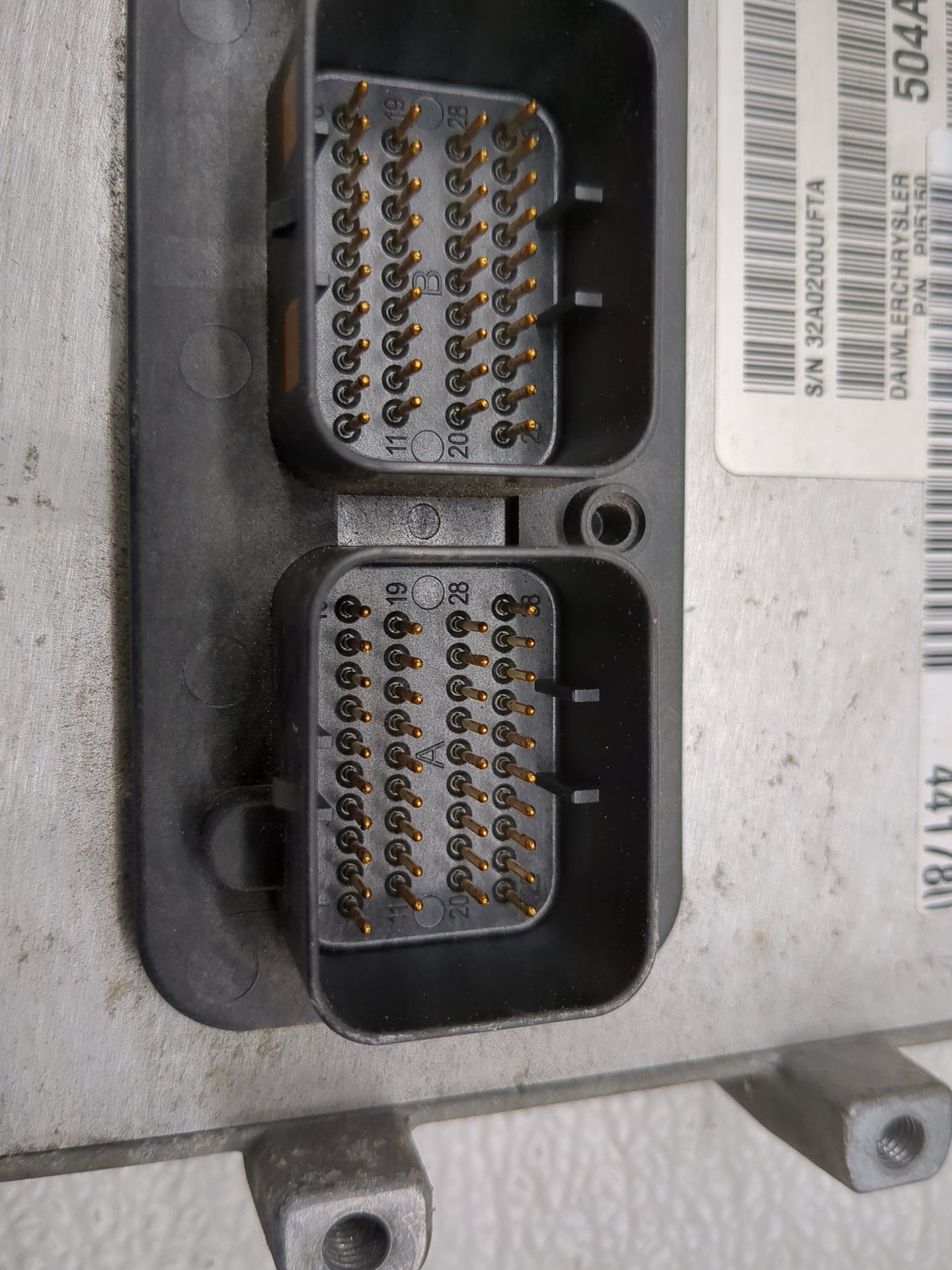 2008-2010 Dodge Challenger PCM Engine Control Computer ECU ECM PCU OEM P/N:68054009AC Fits Fits 2008 2009 2010 OEM Used Auto