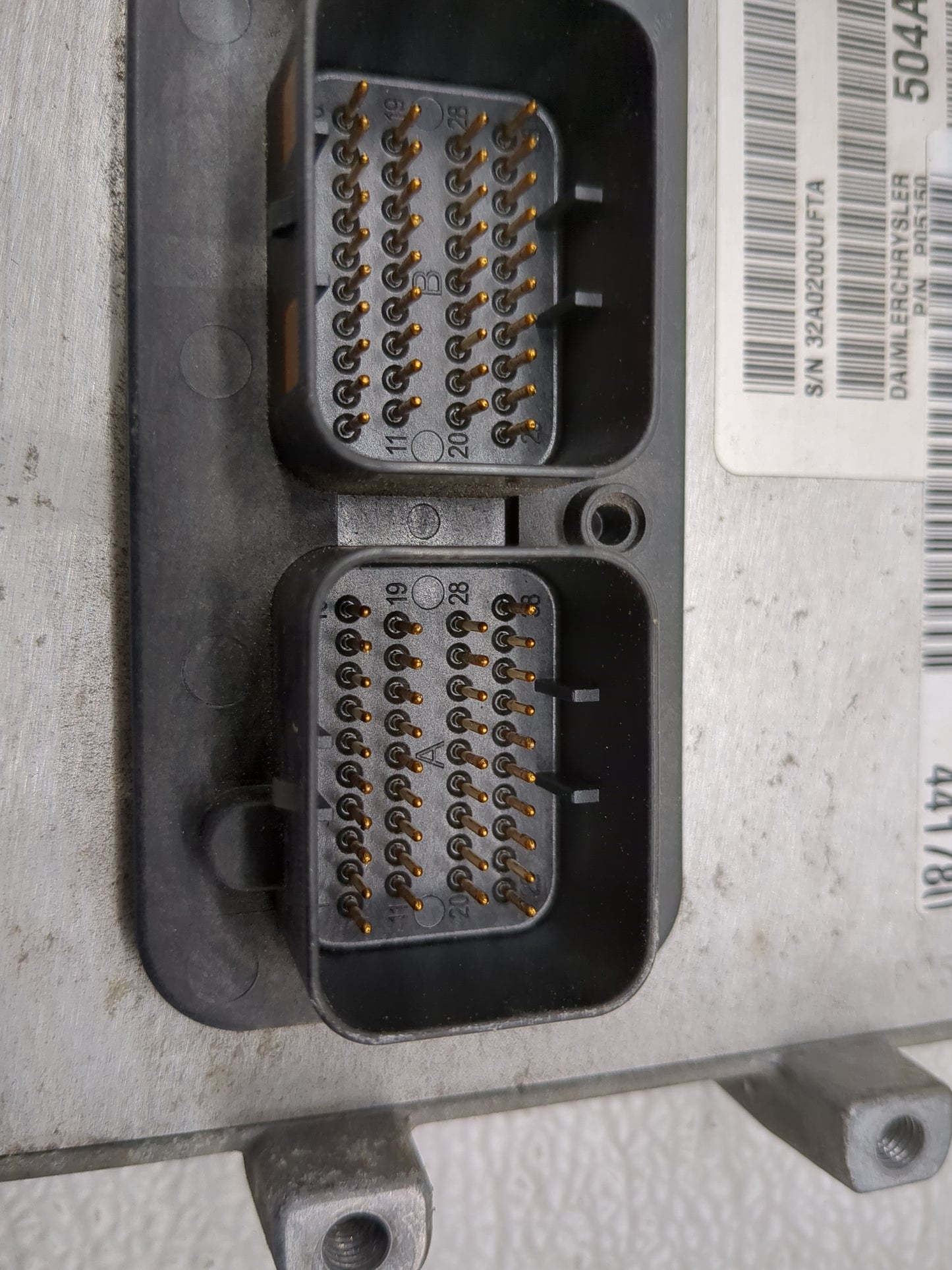 2008-2010 Dodge Challenger PCM Engine Control Computer ECU ECM PCU OEM P/N:68054009AC Fits Fits 2008 2009 2010 OEM Used Auto