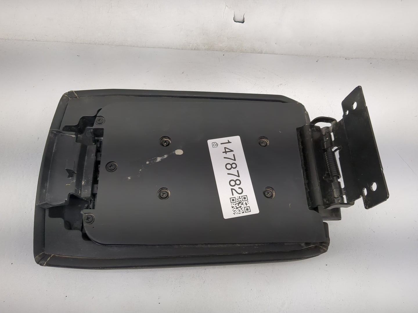 2010 Dodge Challenger Center Console Armrest Cover Lid Fits OEM Used Auto Parts - Oemusedautoparts1.com