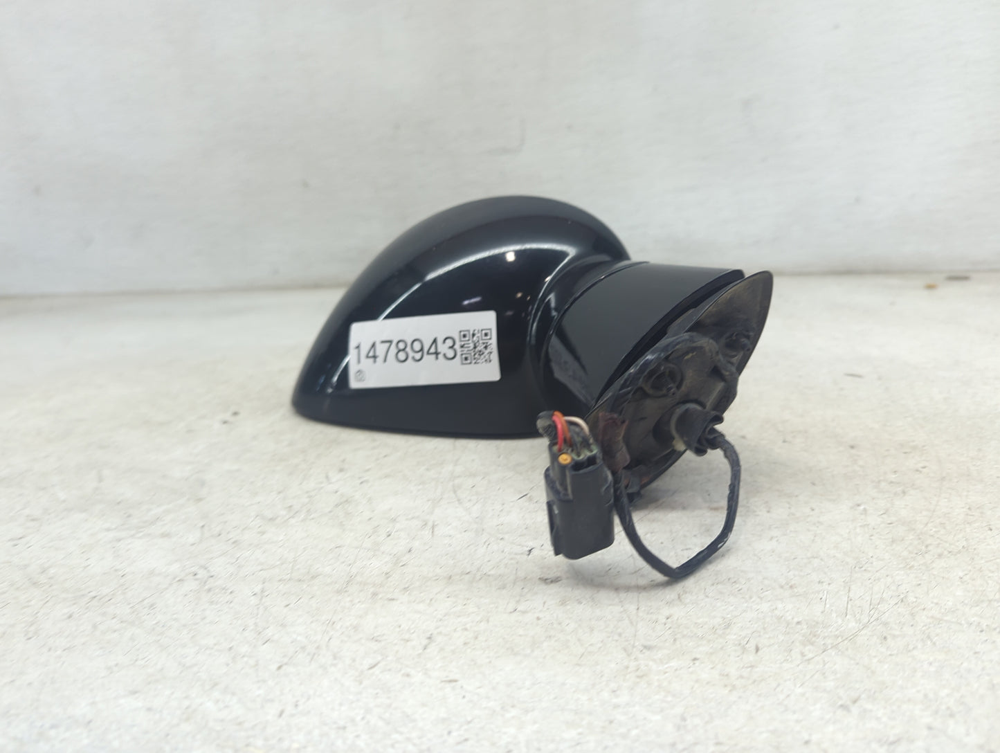 2008-2010 Dodge Challenger Passenger Side View Mirror - Right Door Mirror OEM Used - Oemusedautoparts1.com
