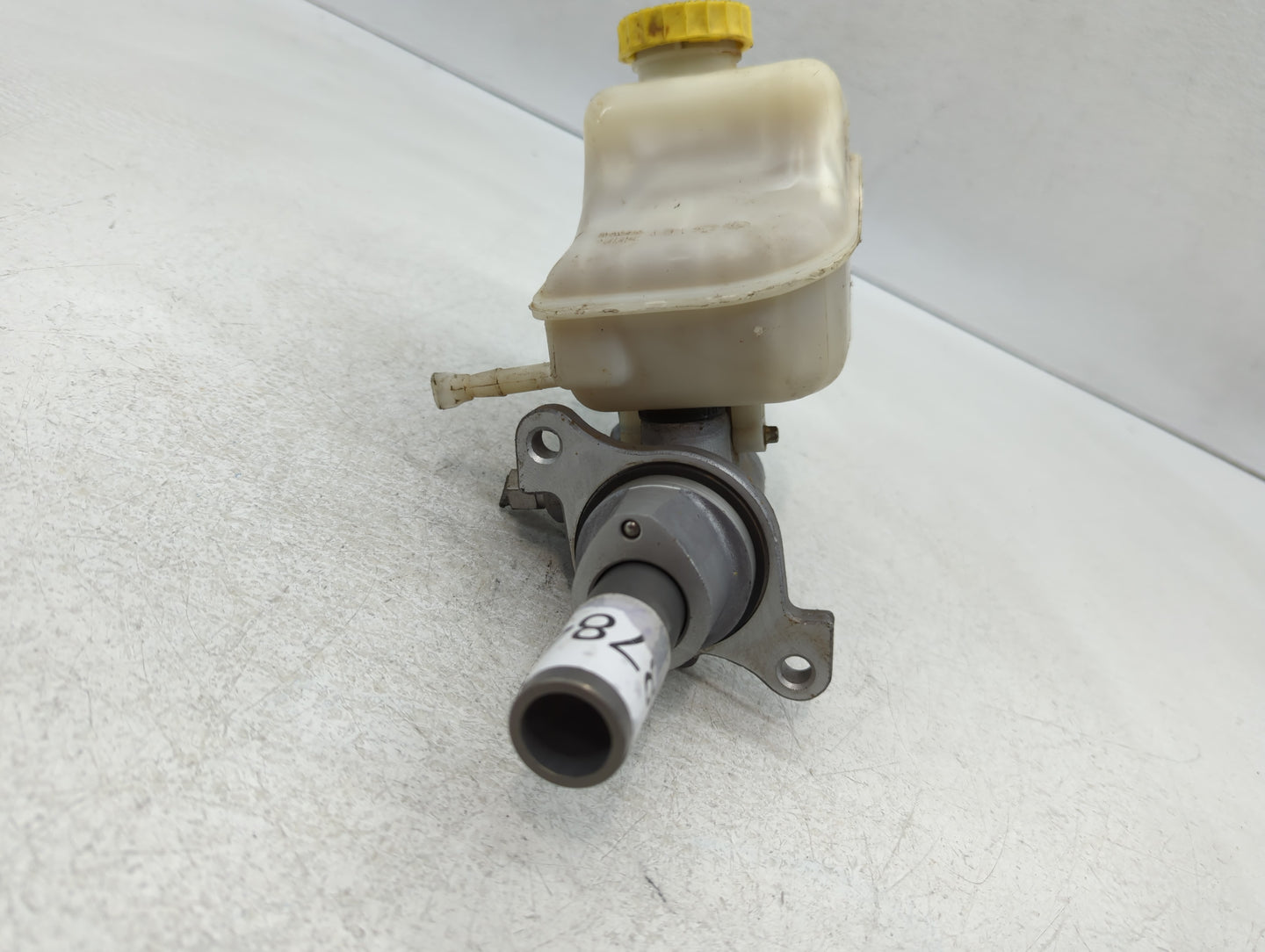 2009-2010 Dodge Challenger Brake Master Cylinder - Oemusedautoparts1.com