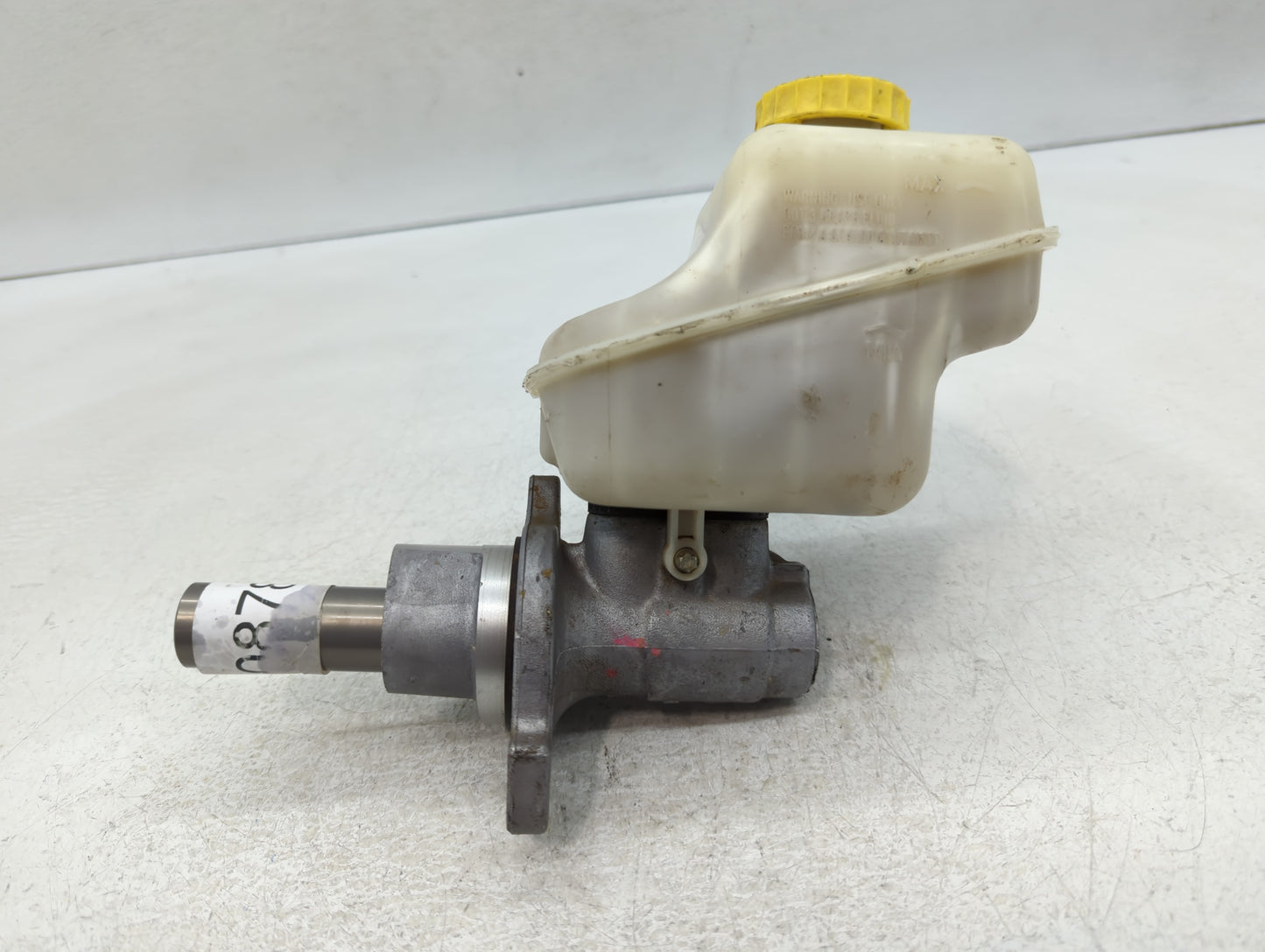 2009-2010 Dodge Challenger Brake Master Cylinder - Oemusedautoparts1.com