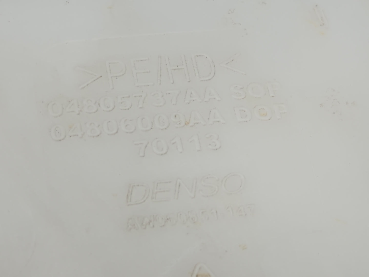 2008-2010 Dodge Challenger Windshield Washer Fluid Reservoir Bottle Oem - Oemusedautoparts1.com
