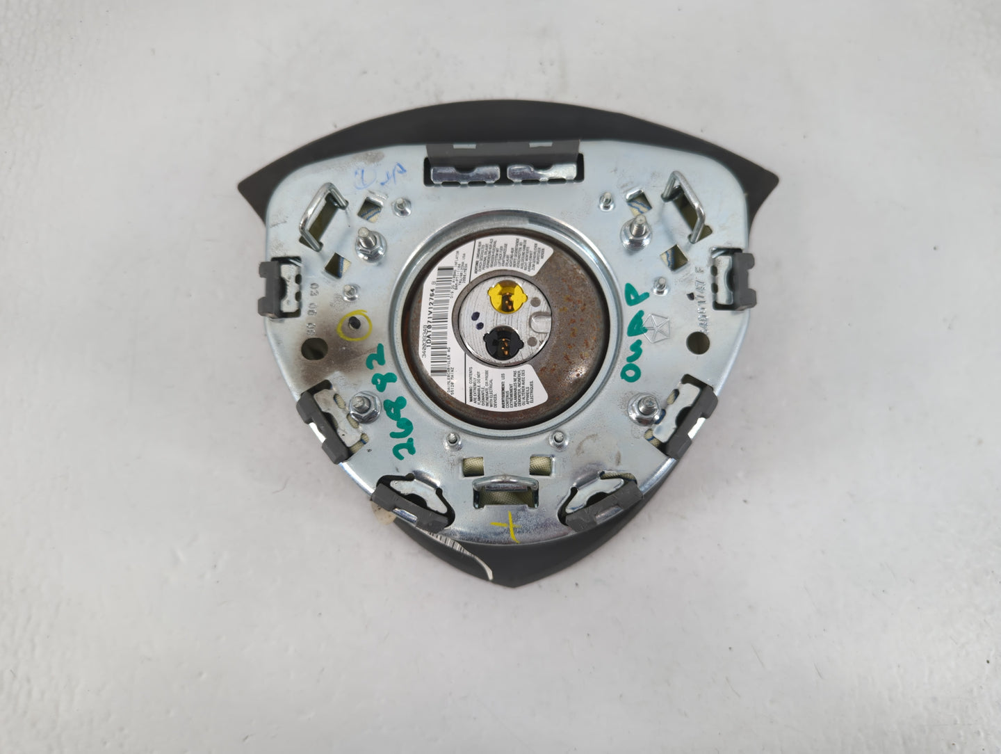 2008-2011 Dodge Challenger Air Bag Driver Left Steering Wheel Mounted P/N:34003934B Fits Fits 2008 2009 2010 2011 OEM Used A