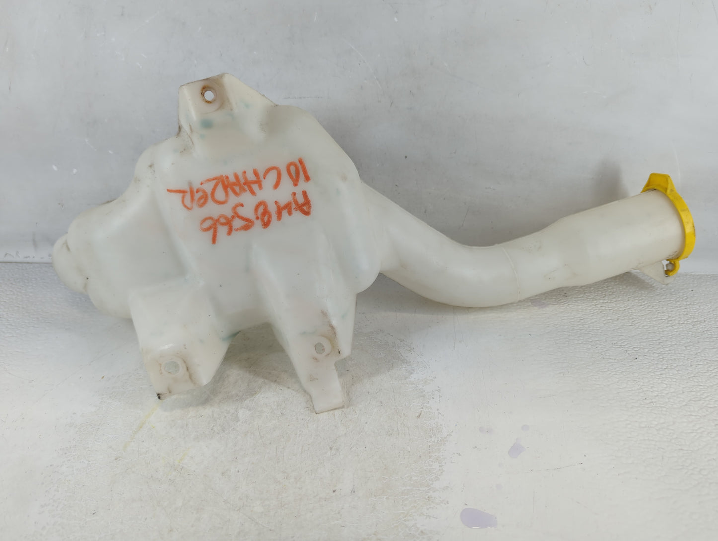 2006-2010 Dodge Charger Windshield Washer Fluid Reservoir Bottle Oem - Oemusedautoparts1.com
