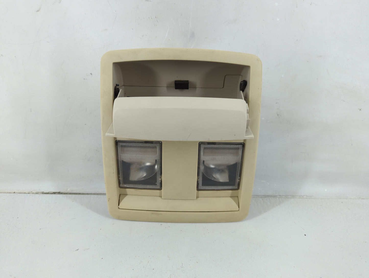 2008-2010 Dodge Charger Overhead Roof Console 1118551 - Oemusedautoparts1.com