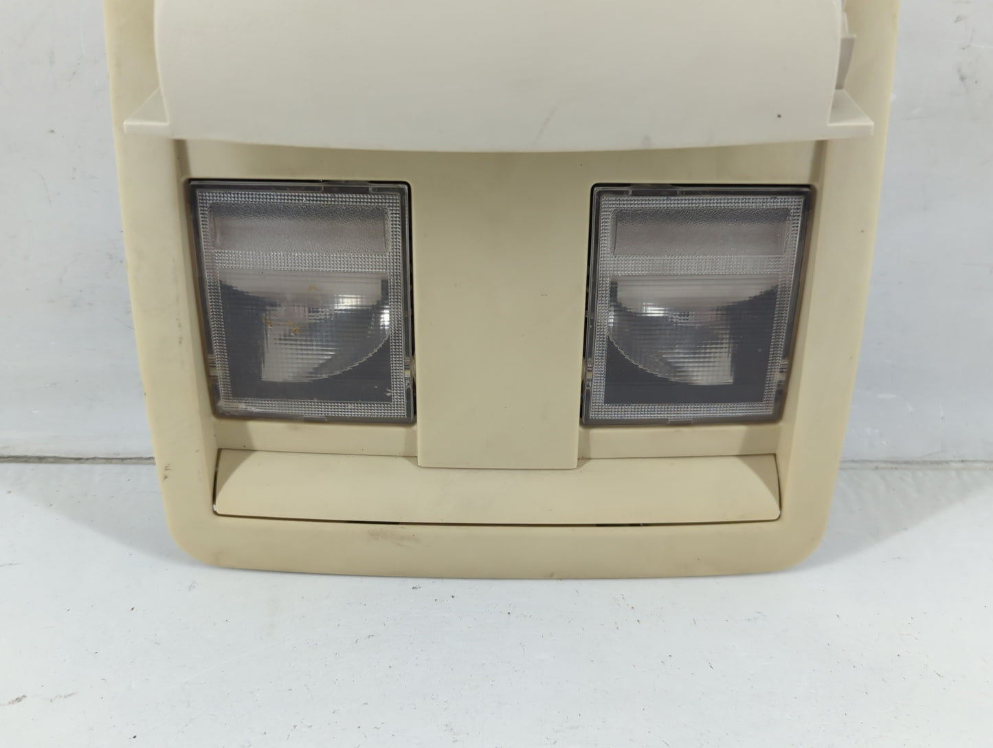 2008-2010 Dodge Charger Overhead Roof Console 1118551 - Oemusedautoparts1.com