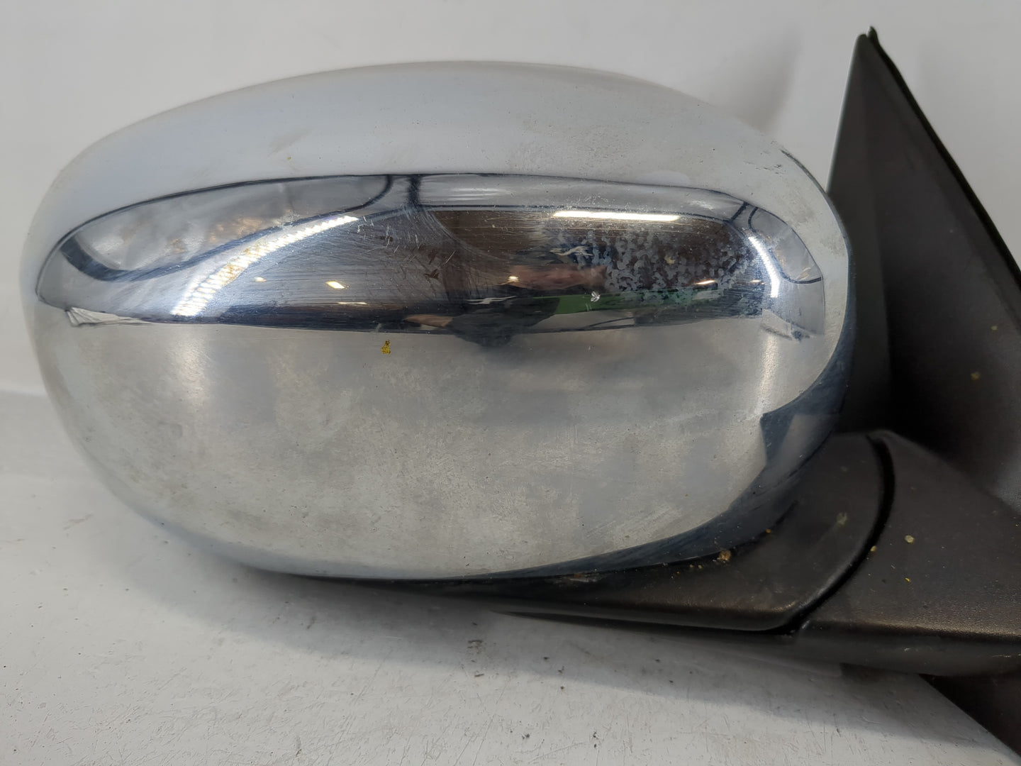 2006-2010 Dodge Charger Passenger Side View Mirror - Right Door Mirror OEM Used - Oemusedautoparts1.com