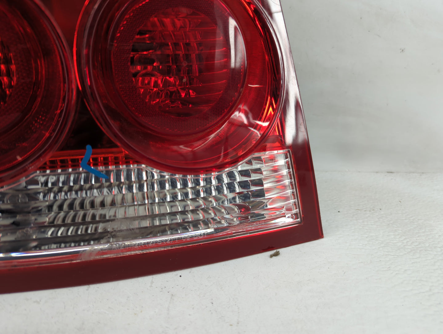 2009-2010 Dodge Charger Tail Light Assembly Driver Left OEM P/N:CS324-B000L Fits Fits 2009 2010 OEM Used Auto Parts - Oemuse
