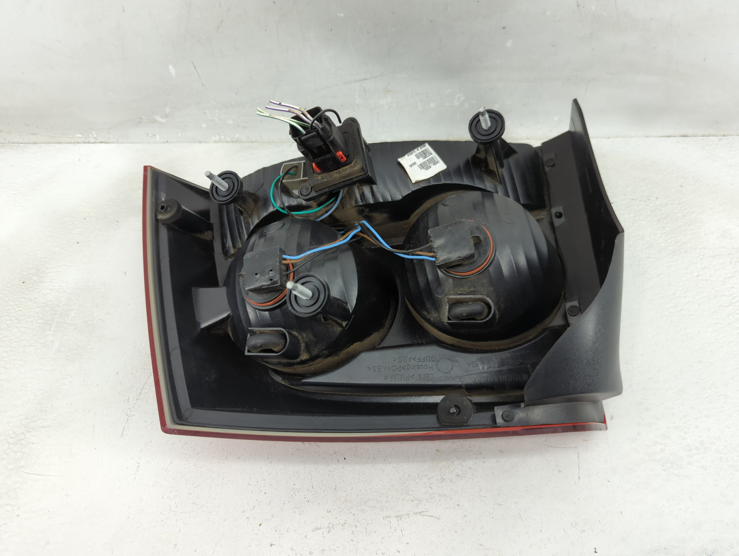 2009-2010 Dodge Charger Tail Light Assembly Driver Left OEM P/N:CS324-B000L Fits Fits 2009 2010 OEM Used Auto Parts - Oemuse