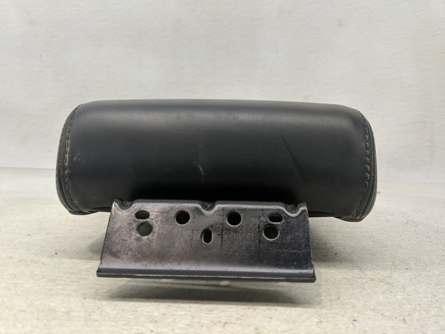 2010 Dodge Charger Center Console Armrest Cover Lid Fits OEM Used Auto Parts - Oemusedautoparts1.com