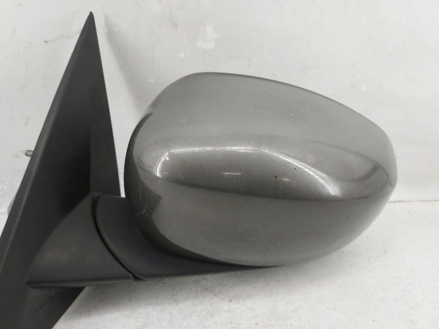2006-2010 Dodge Charger Driver Side View Mirror - Left Door Mirror OEM Used - Oemusedautoparts1.com