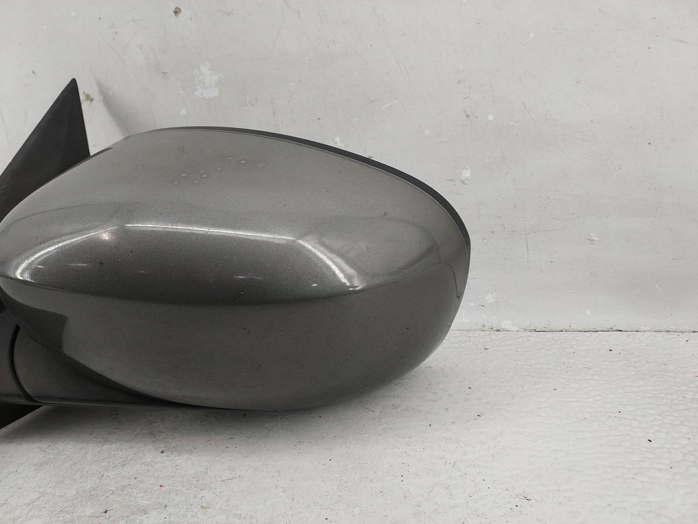 2010 Dodge Charger Driver Side View Mirror - Left Door Mirror OEM Used - Oemusedautoparts1.com