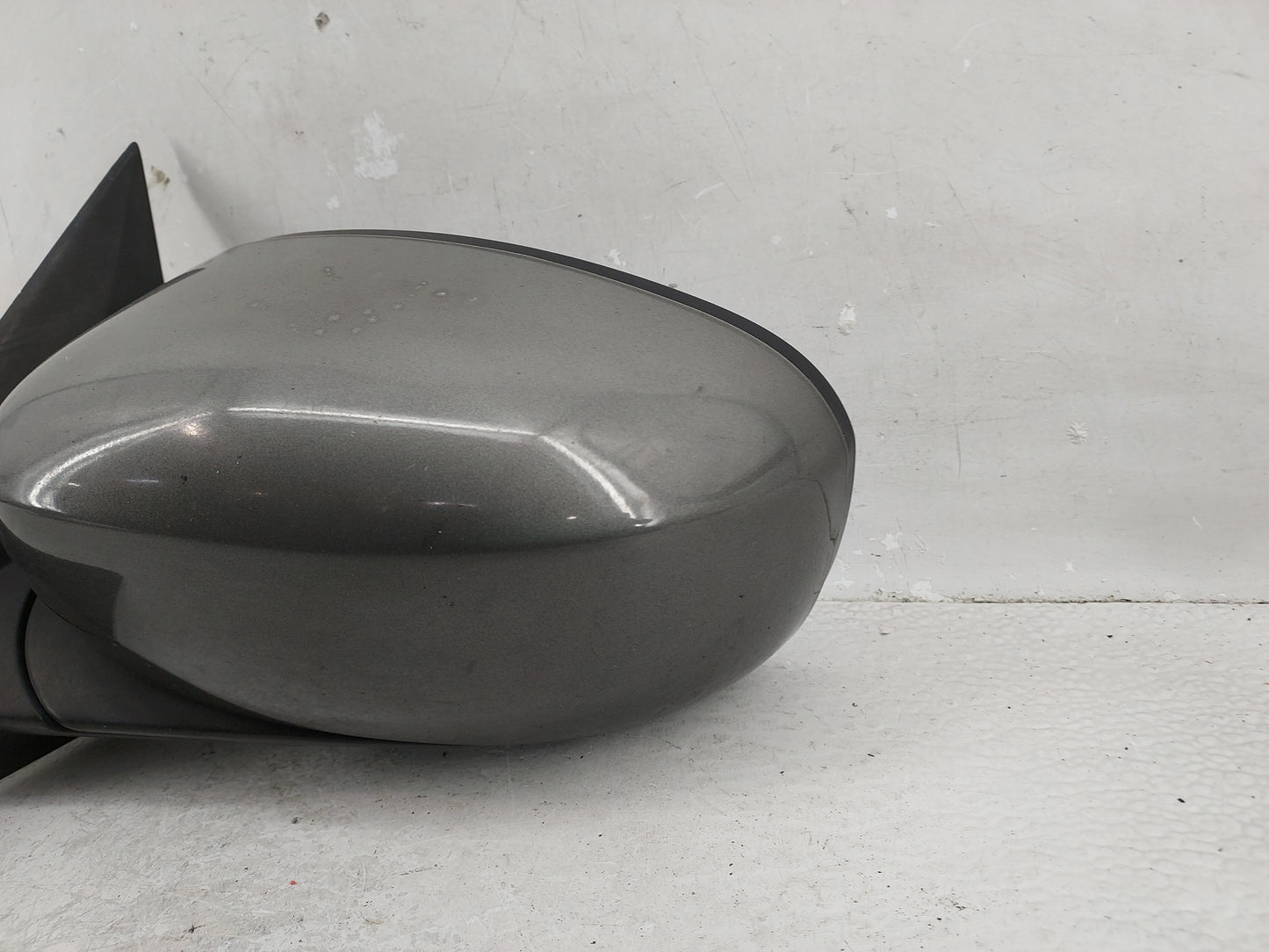 2010 Dodge Charger Driver Side View Mirror - Left Door Mirror OEM Used - Oemusedautoparts1.com