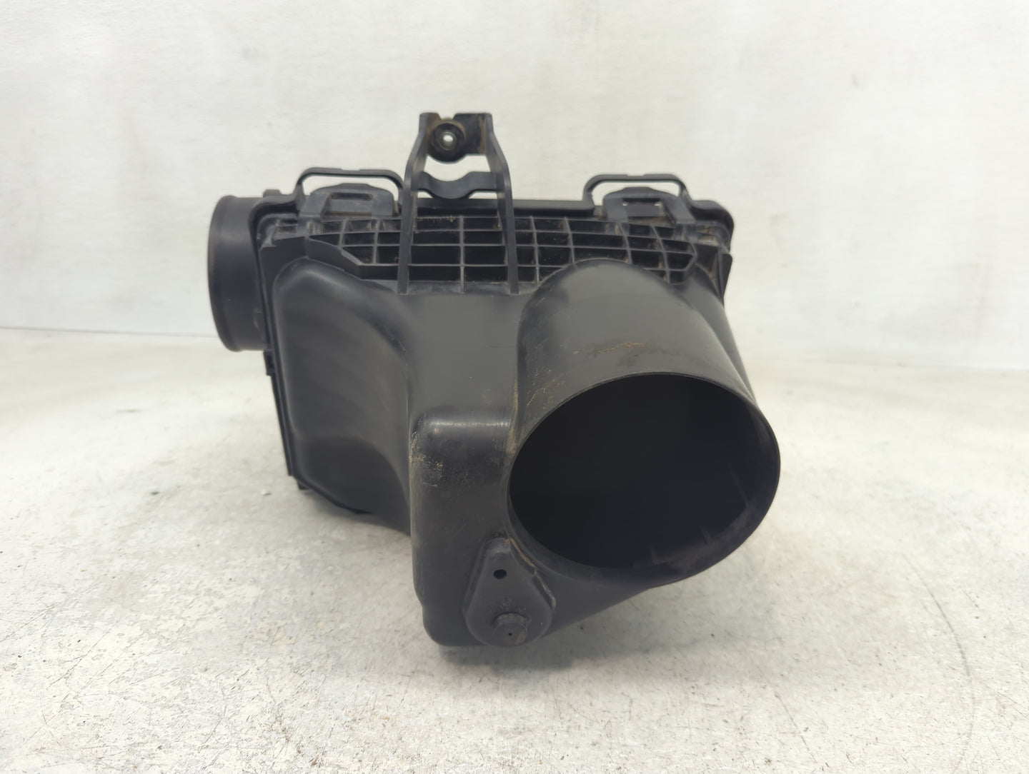 2006-2010 Dodge Charger Air Cleaner Intake-duct Hose Tube - Oemusedautoparts1.com