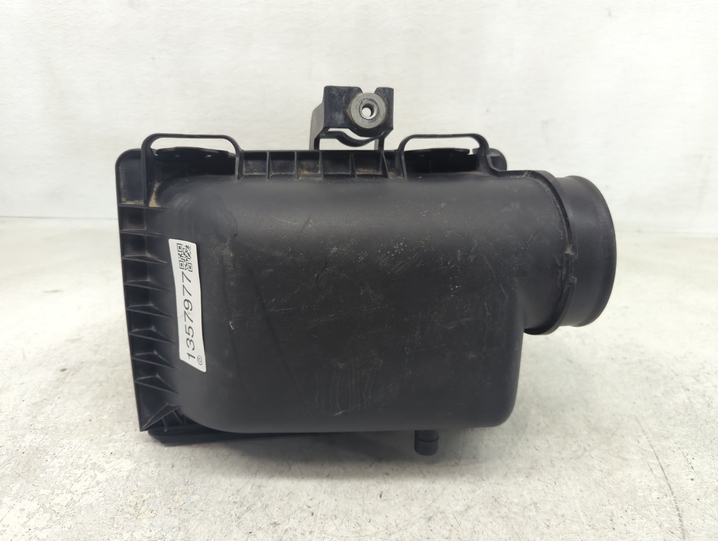 2006-2010 Dodge Charger Air Cleaner Intake-duct Hose Tube - Oemusedautoparts1.com