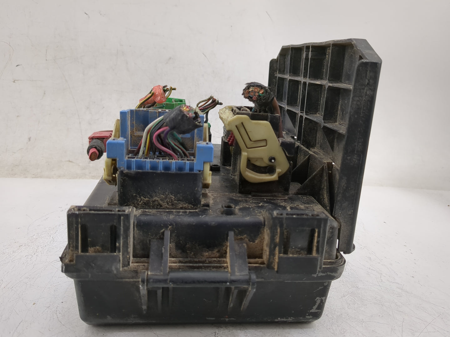 2009-2010 Dodge Charger Fusebox Fuse Box Panel Relay Module P/N:P04692170AH Fits Fits 2009 2010 OEM Used Auto Parts - Oemuse