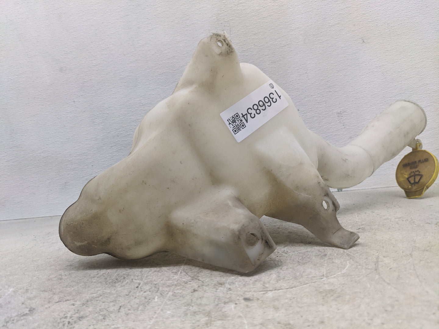 2006-2010 Dodge Charger Windshield Washer Fluid Reservoir Bottle Oem - Oemusedautoparts1.com