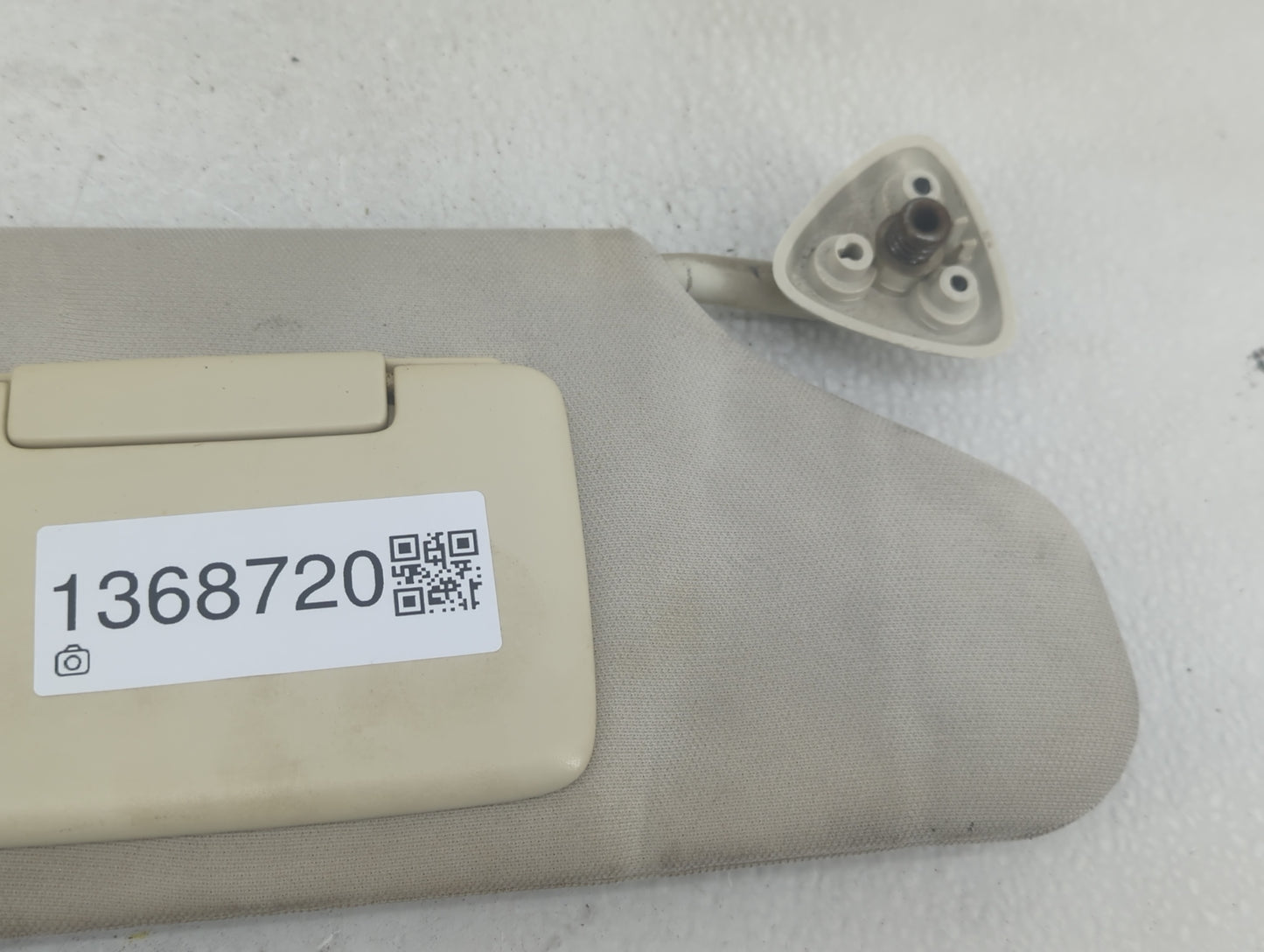 2008-2010 Dodge Charger Sun Visor Shade Replacement Passenger Right Mirror Fits Fits 2008 2009 2010 OEM Used Auto Parts - Oe