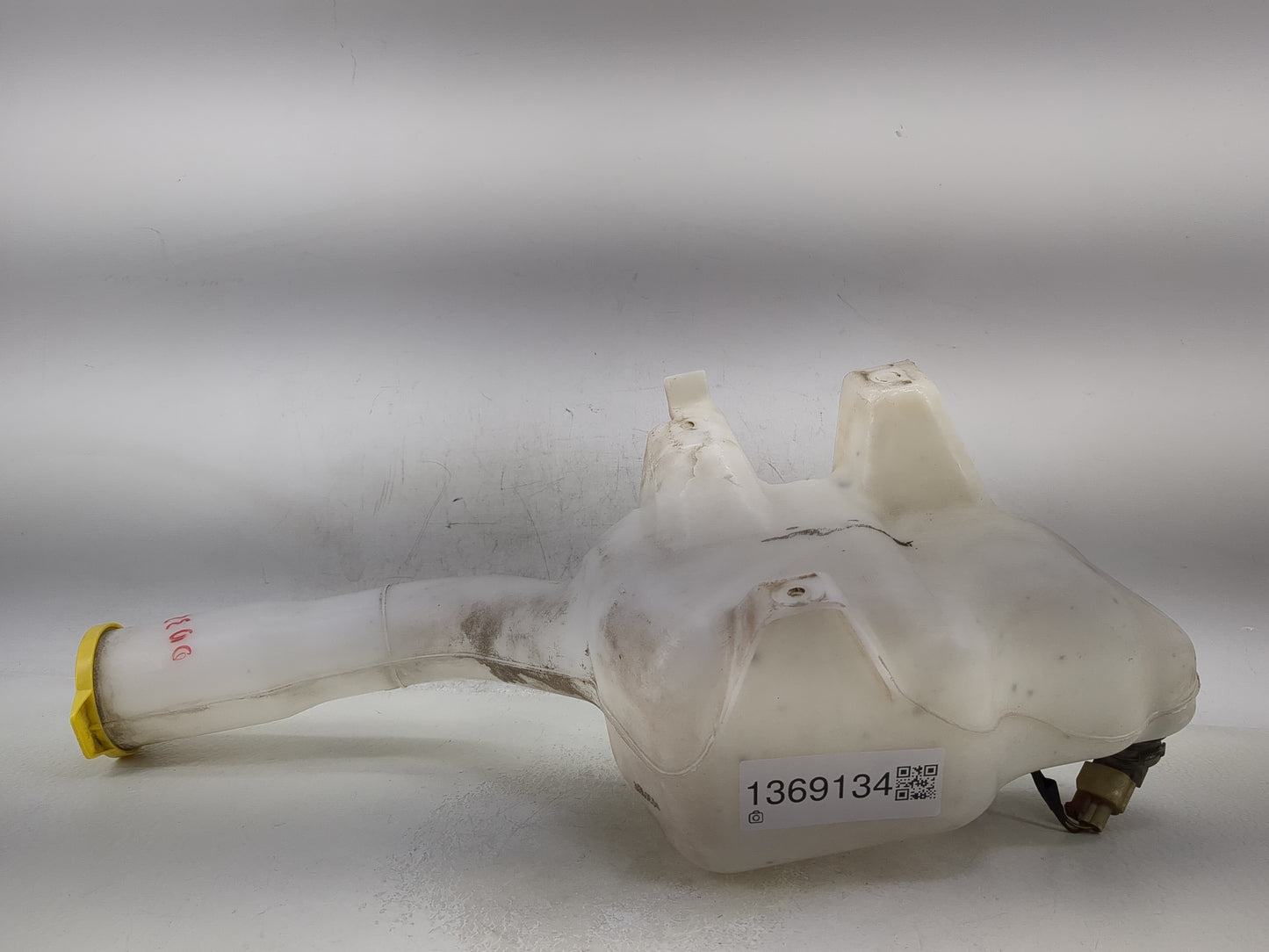 2006-2010 Dodge Charger Windshield Washer Fluid Reservoir Bottle Oem - Oemusedautoparts1.com