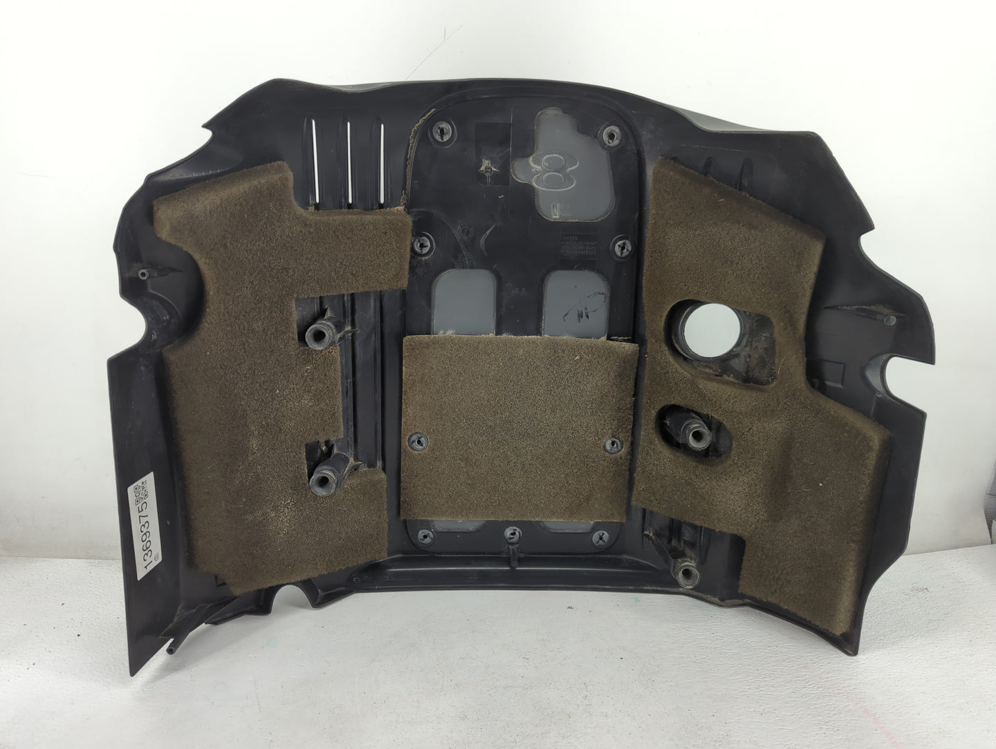 2010 Dodge Charger Engine Cover - Oemusedautoparts1.com
