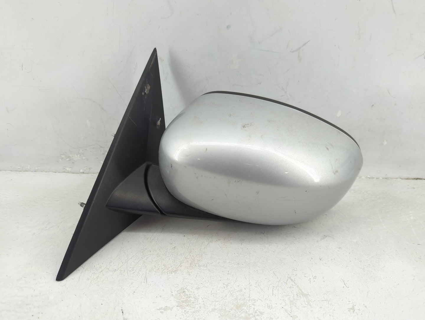 2006-2010 Dodge Charger Driver Side View Mirror - Left Door Mirror OEM Used - Oemusedautoparts1.com