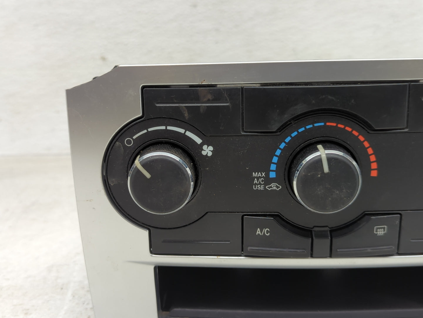 2008-2010 Dodge Charger Climate Control Module Temperature AC/Heater Replacement P/N:P55111871AD Fits Fits 2008 2009 2010 OE