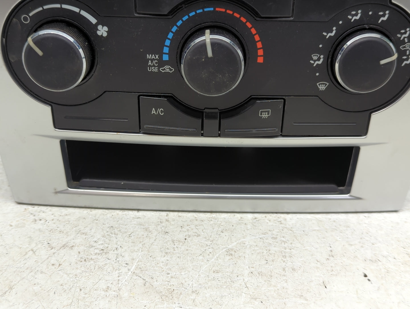 2008-2010 Dodge Charger Climate Control Module Temperature AC/Heater Replacement P/N:P55111871AD Fits Fits 2008 2009 2010 OE