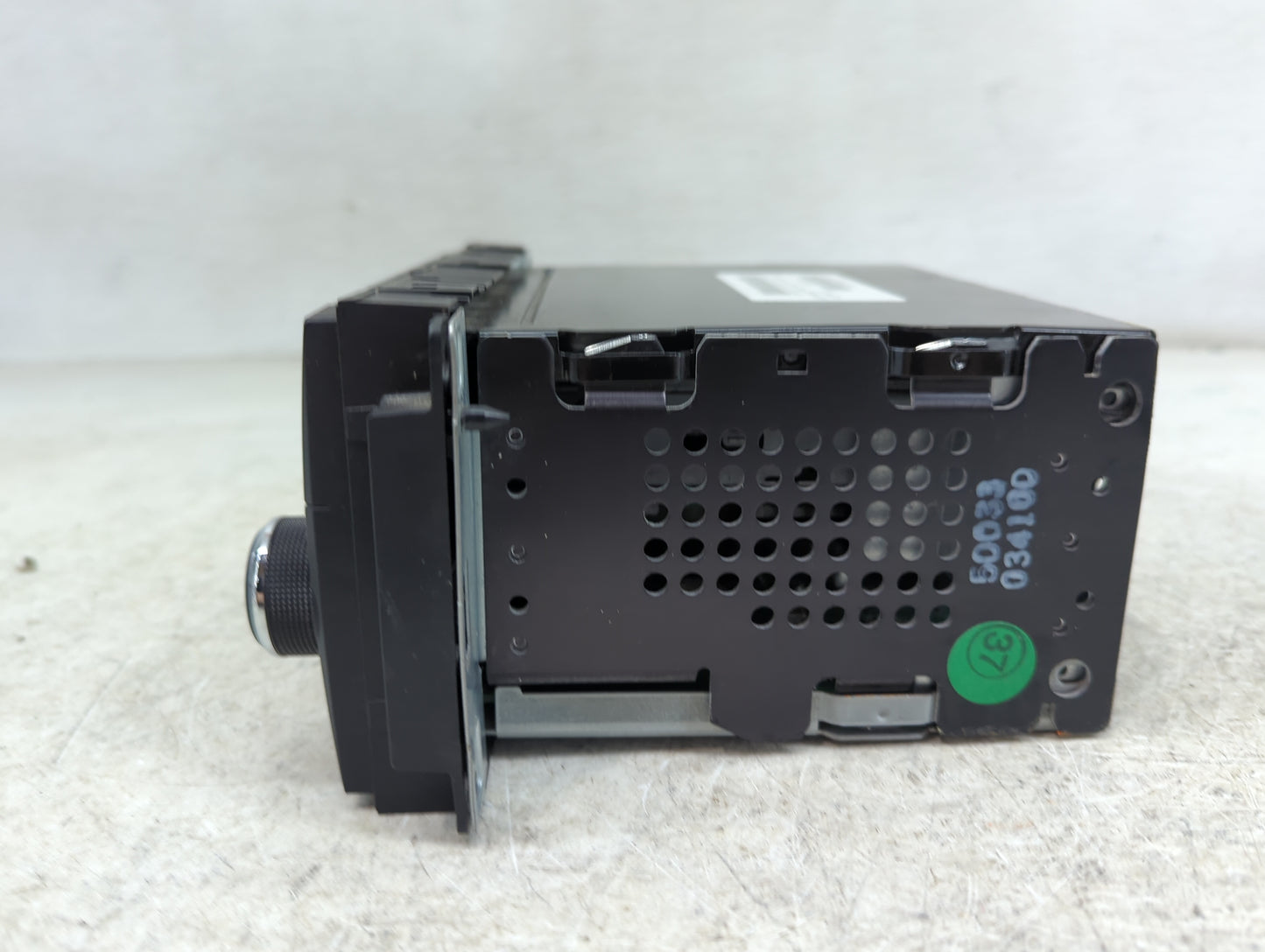 2008-2010 Dodge Charger Radio AM FM Cd Player Receiver Replacement P/N:P05091111AC Fits Fits 2008 2009 2010 OEM Used Auto Pa