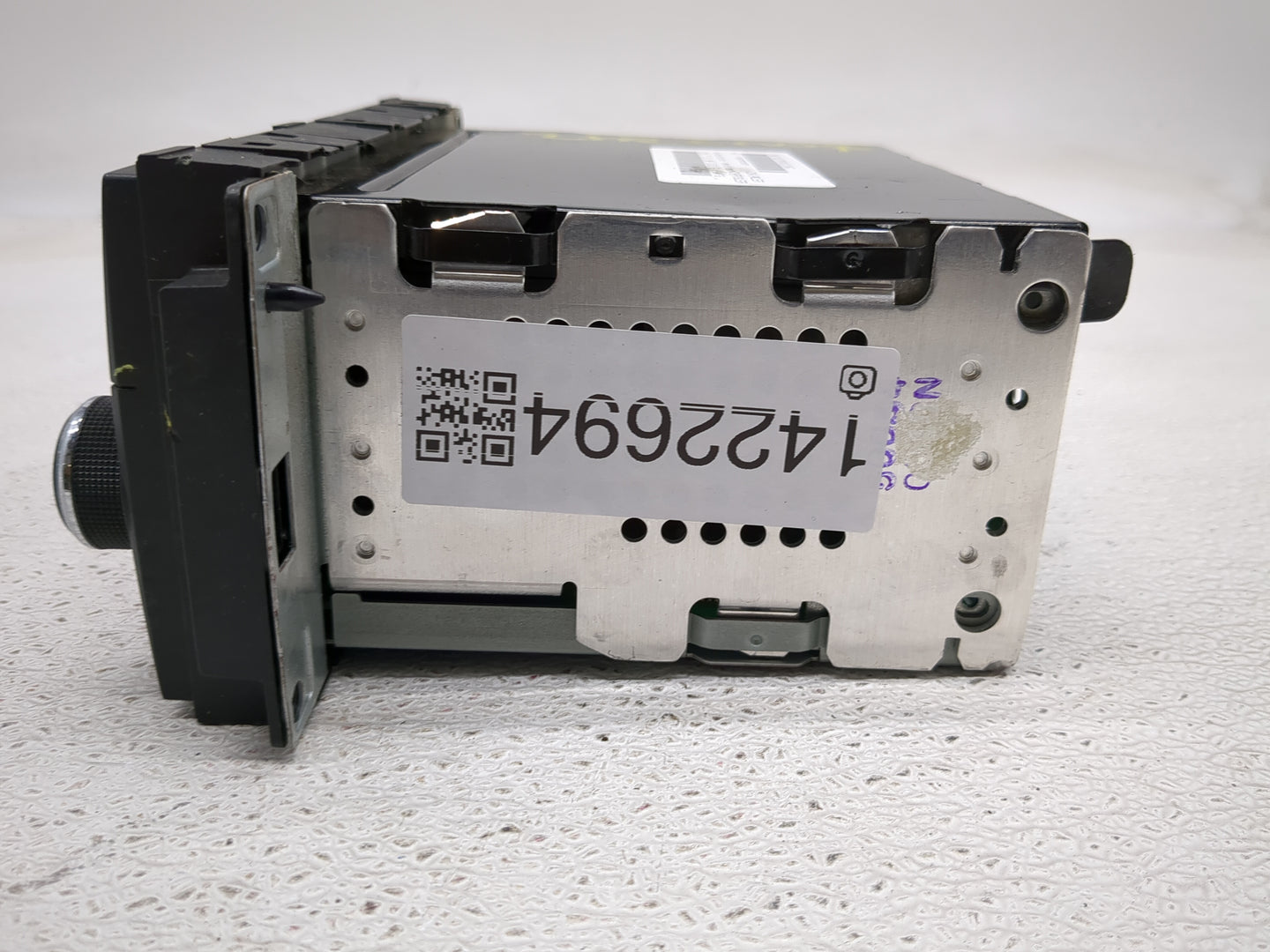 2008-2010 Dodge Charger Radio AM FM Cd Player Receiver Replacement P/N:P05091115AC Fits Fits 2008 2009 2010 OEM Used Auto Pa