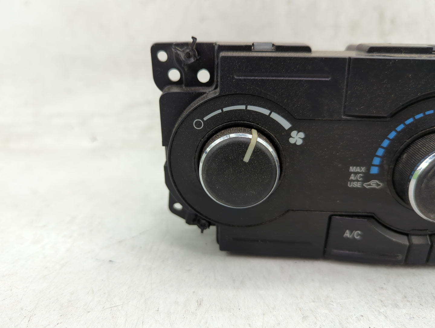 2008-2010 Dodge Charger Climate Control Module Temperature AC/Heater Replacement P/N:P55111871AD Fits Fits 2008 2009 2010 OE