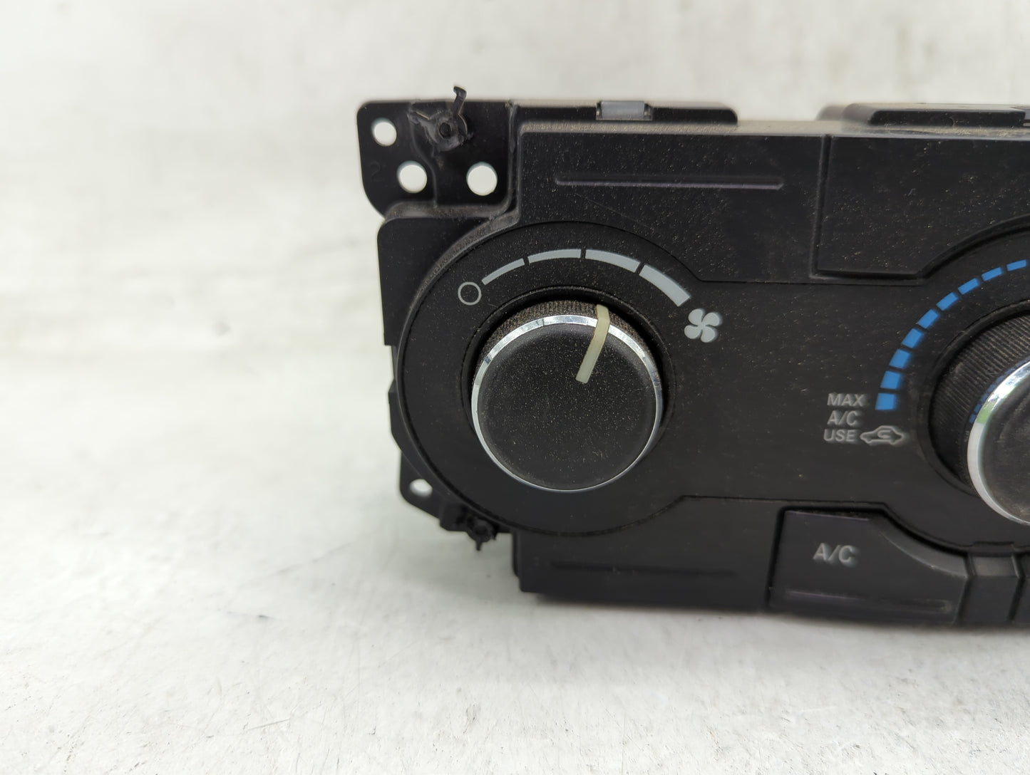 2008-2010 Dodge Charger Climate Control Module Temperature AC/Heater Replacement P/N:P55111871AD Fits Fits 2008 2009 2010 OE
