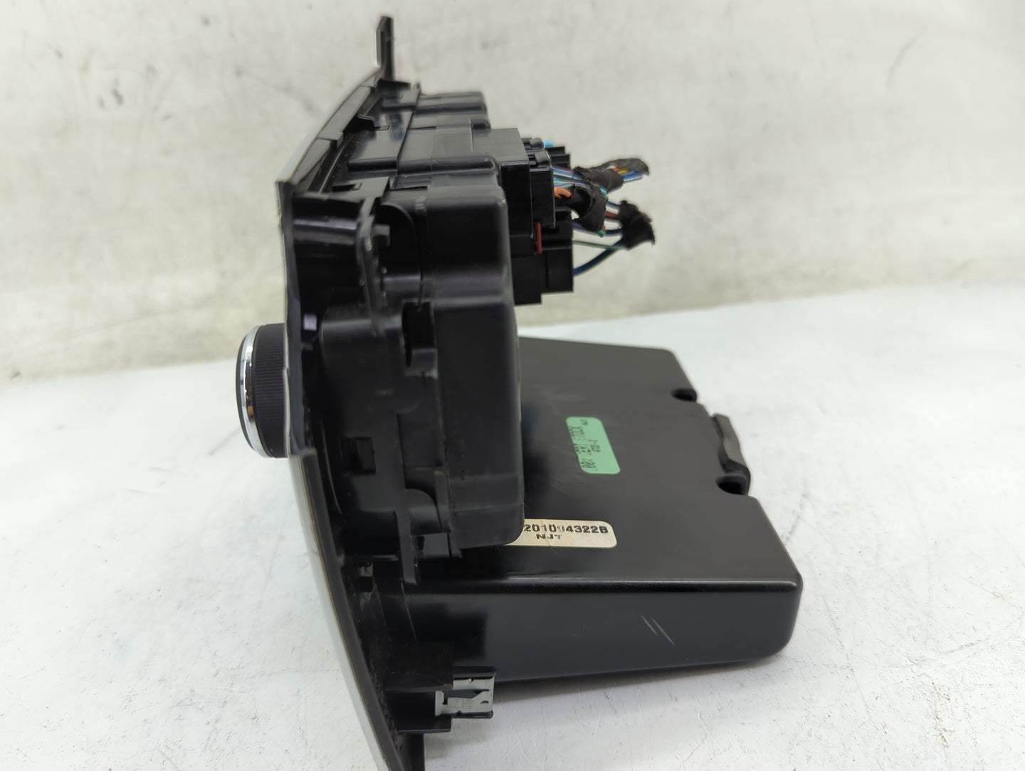 2008-2010 Dodge Charger Climate Control Module Temperature AC/Heater Replacement P/N:P55111871AD Fits Fits 2008 2009 2010 OE