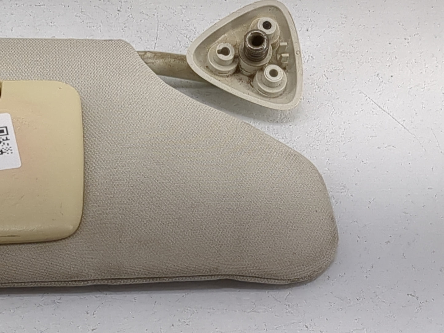 2010 Dodge Charger Sun Visor Shade Replacement Passenger Right Mirror Fits OEM Used Auto Parts - Oemusedautoparts1.com