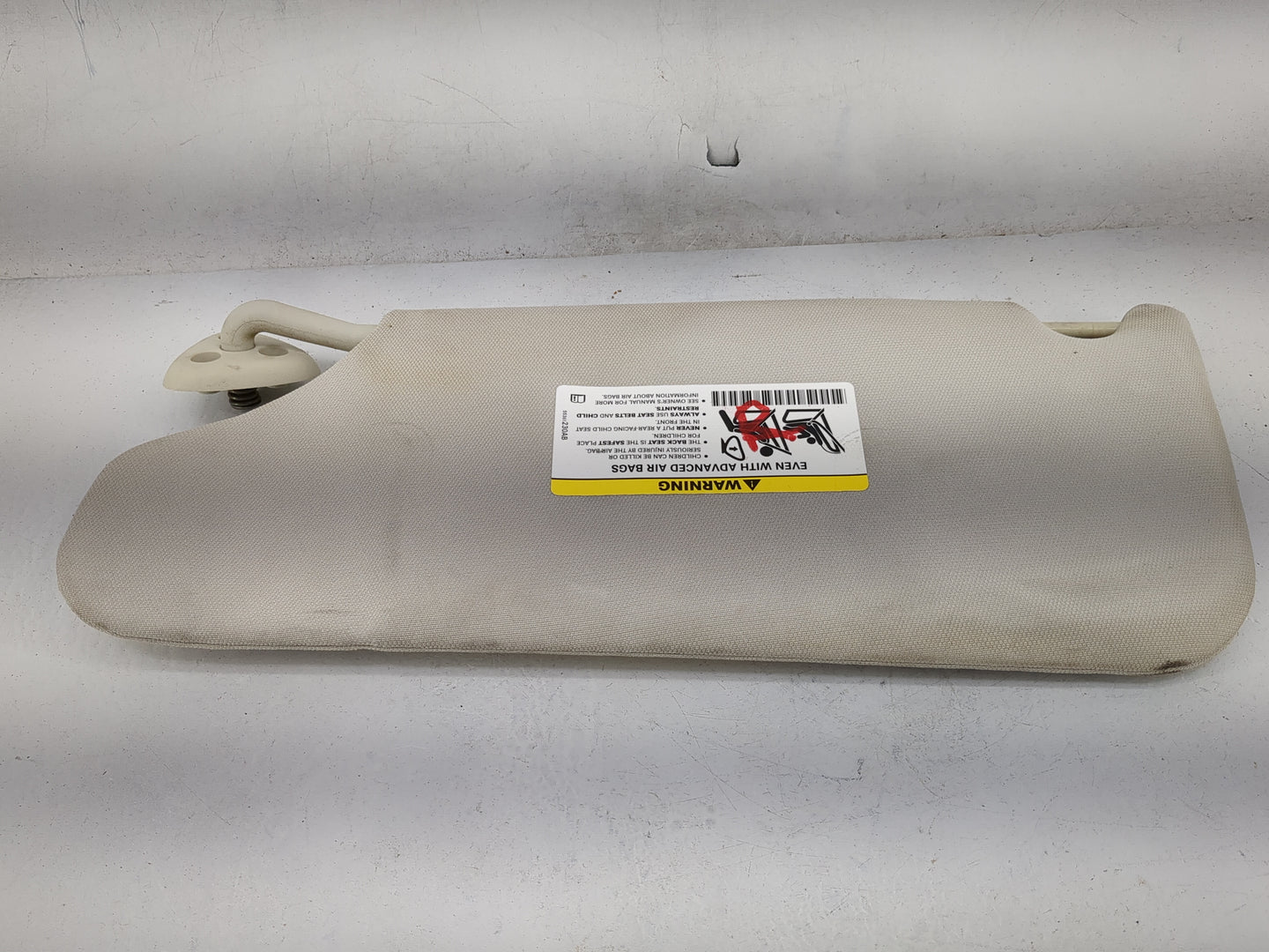 2010 Dodge Charger Sun Visor Shade Replacement Passenger Right Mirror Fits OEM Used Auto Parts - Oemusedautoparts1.com