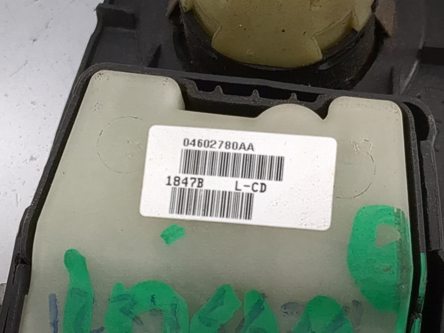 2006-2010 Dodge Charger Master Power Window Switch Replacement Driver Side Left P/N:04602780AA 1847B Fits OEM Used Auto Part