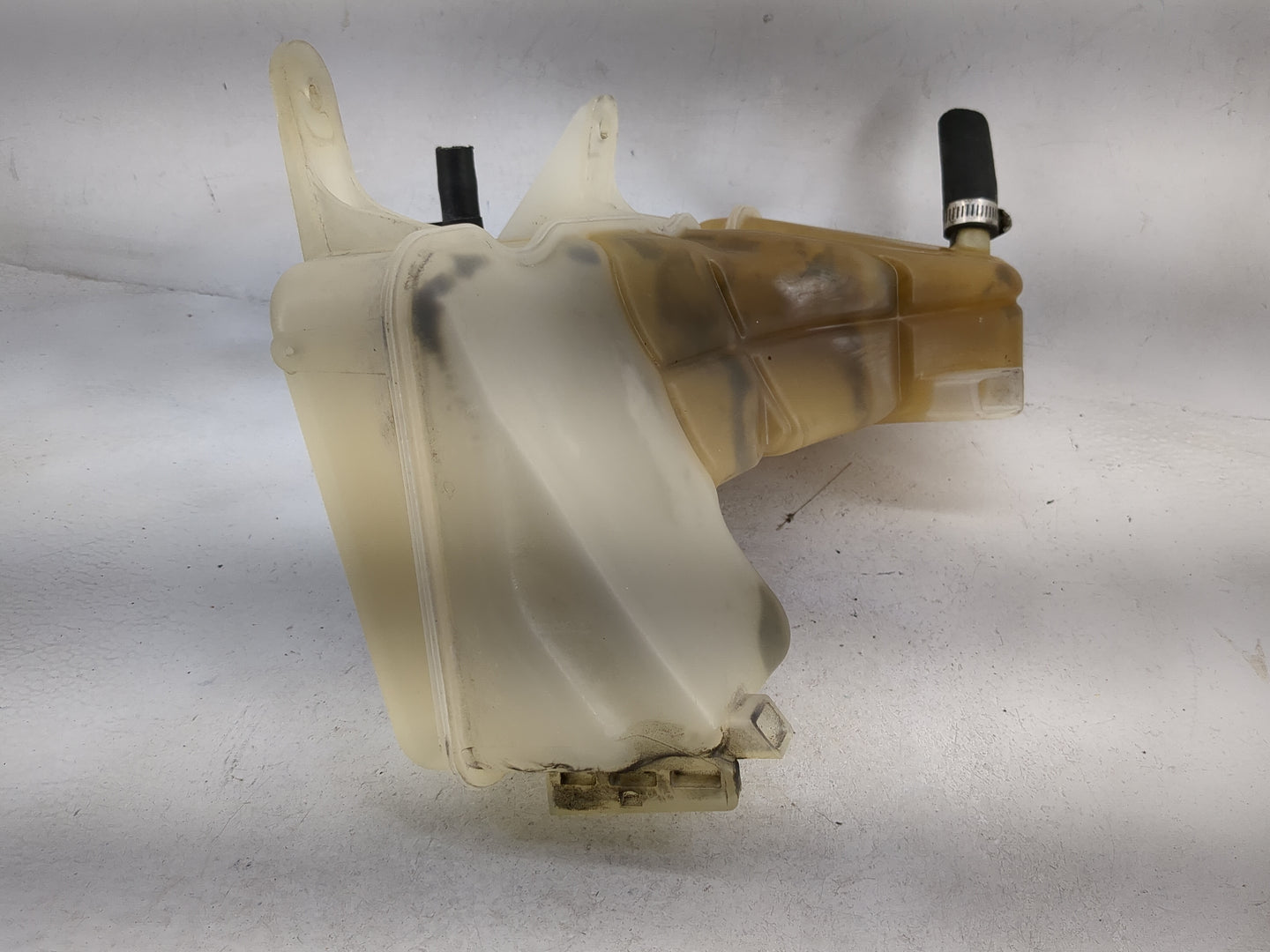 2006-2010 Dodge Charger Radiator Coolant Overflow Expansion Tank Bottle 1481121 - Oemusedautoparts1.com