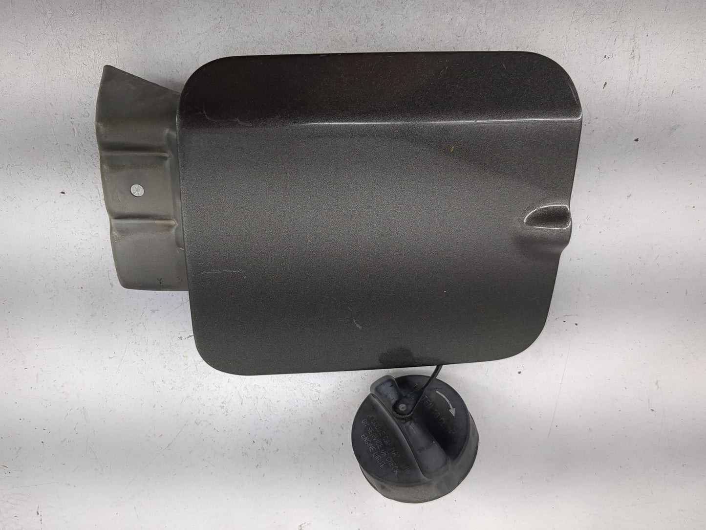 2010 Dodge Charger Fuel Tank Door Lid Gas Tank Gray - Oemusedautoparts1.com