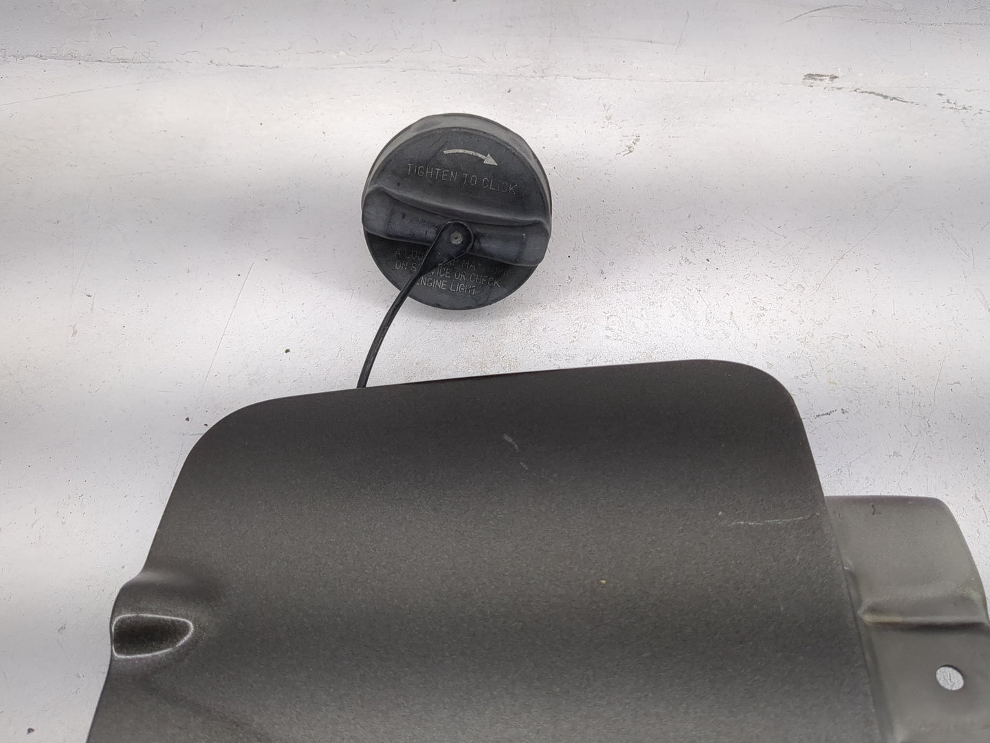 2010 Dodge Charger Fuel Tank Door Lid Gas Tank Gray - Oemusedautoparts1.com