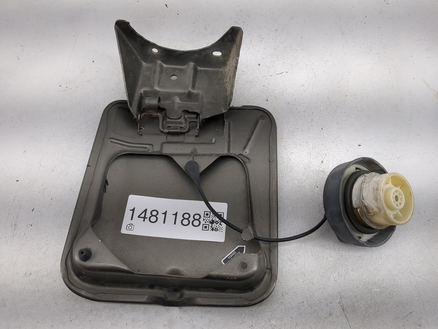 2010 Dodge Charger Fuel Tank Door Lid Gas Tank Gray - Oemusedautoparts1.com