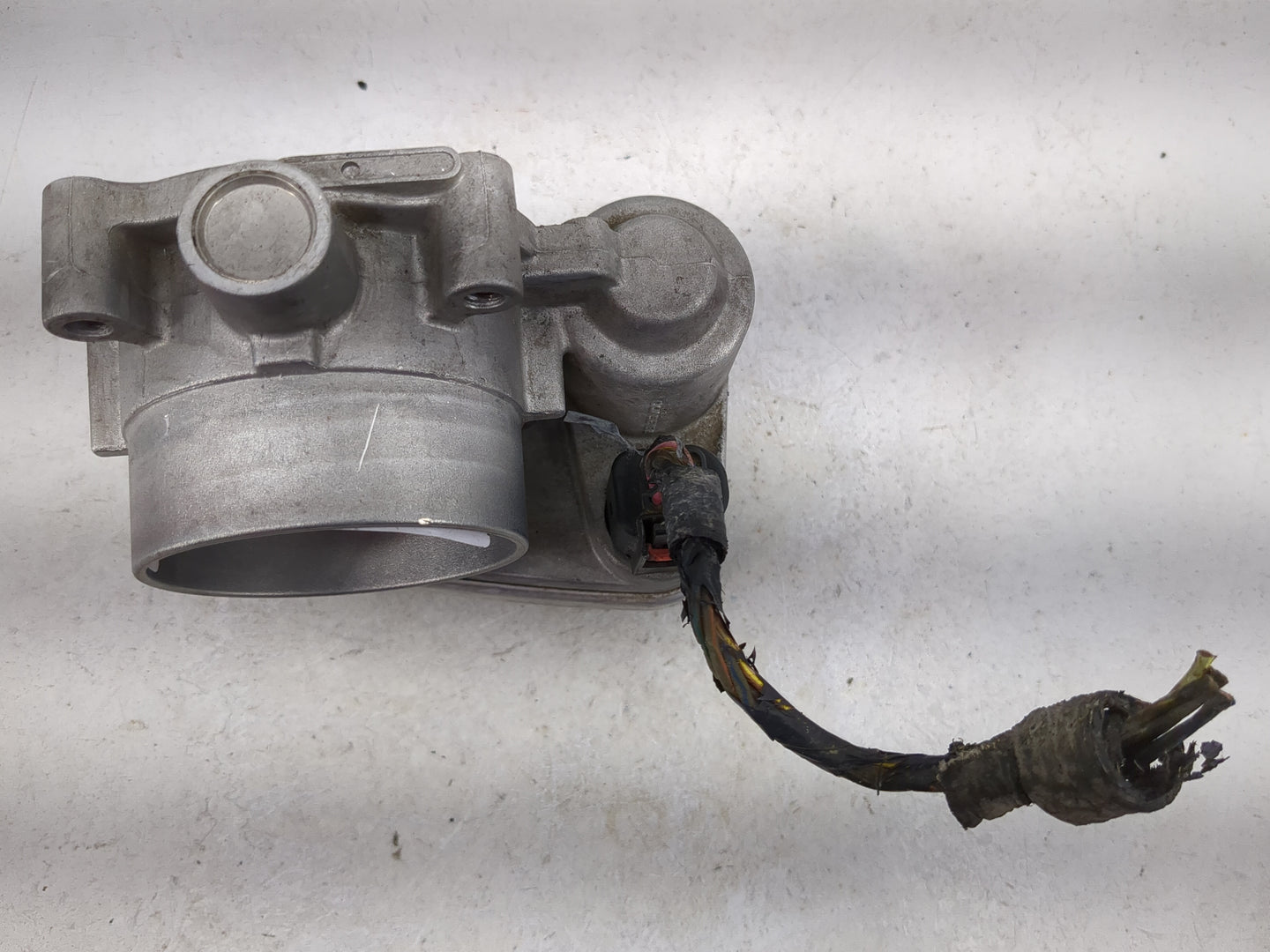 2006-2010 Dodge Charger Throttle Body P/N:A2C53099253 04861691AA Fits Fits 2006 2007 2008 2009 2010 2011 OEM Used Auto Parts