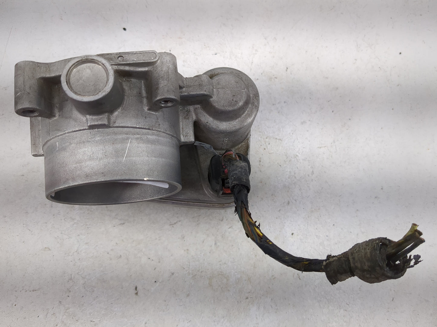 2006-2010 Dodge Charger Throttle Body P/N:A2C53099253 04861691AA Fits Fits 2006 2007 2008 2009 2010 2011 OEM Used Auto Parts