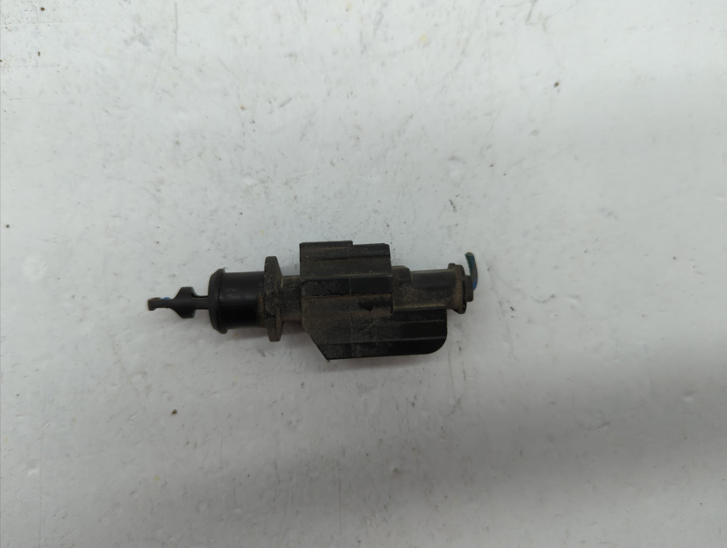 2010 Dodge Charger Mass Air Flow Meter Maf - Oemusedautoparts1.com