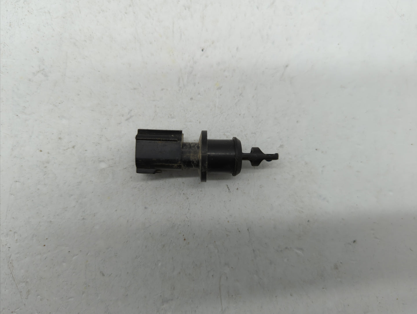 2010 Dodge Charger Mass Air Flow Meter Maf - Oemusedautoparts1.com