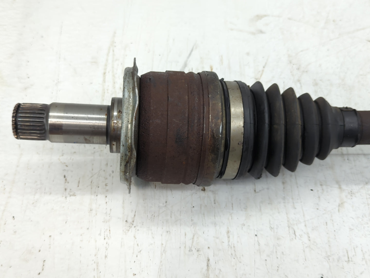 2009-2010 Dodge Charger Axle Shaft Front Driver Cv C/v - Oemusedautoparts1.com