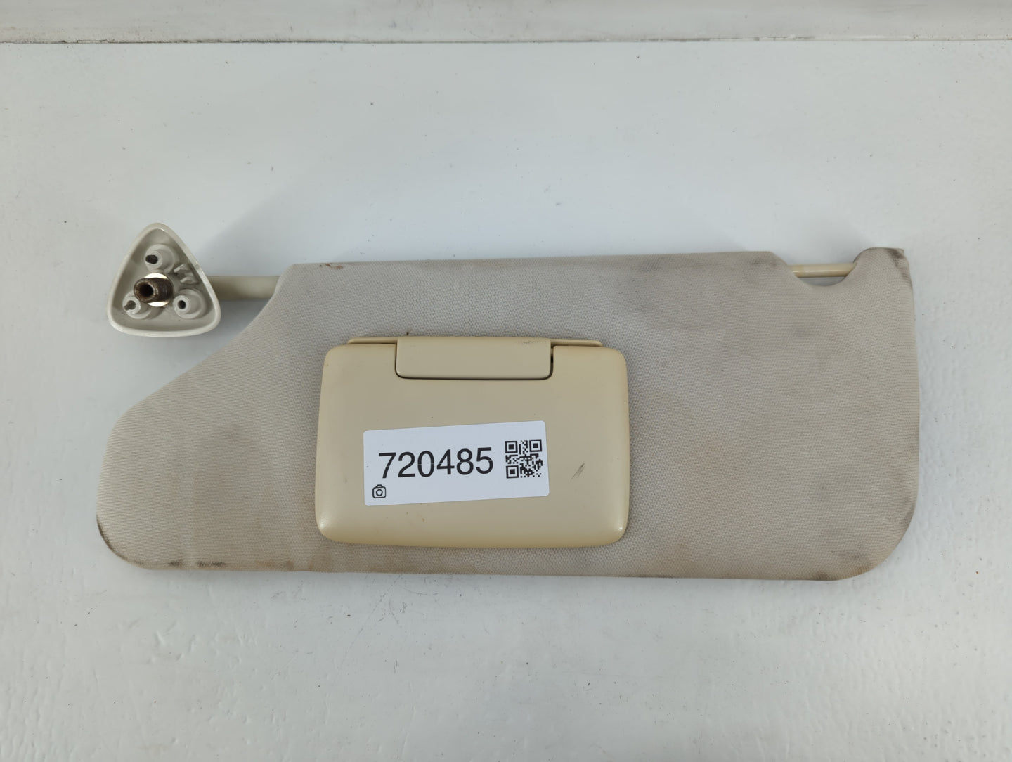 2008-2010 Dodge Charger Sun Visor Shade Replacement Passenger Right Mirror Fits Fits 2008 2009 2010 OEM Used Auto Parts - Oe