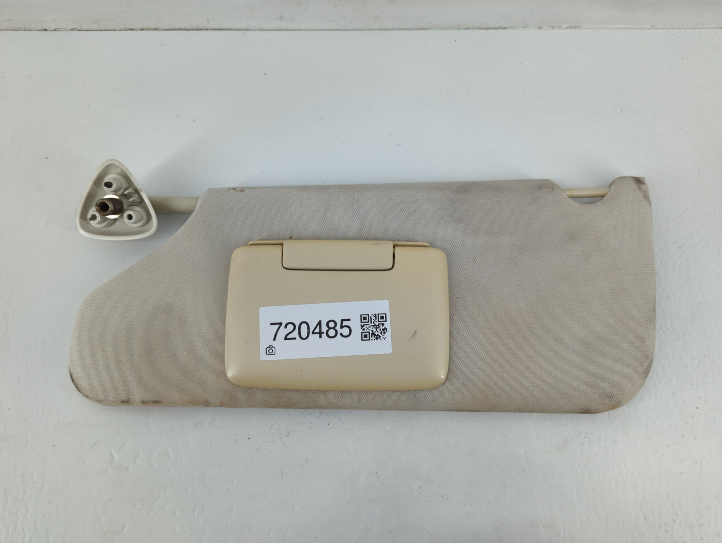 2008-2010 Dodge Charger Sun Visor Shade Replacement Passenger Right Mirror Fits Fits 2008 2009 2010 OEM Used Auto Parts - Oe