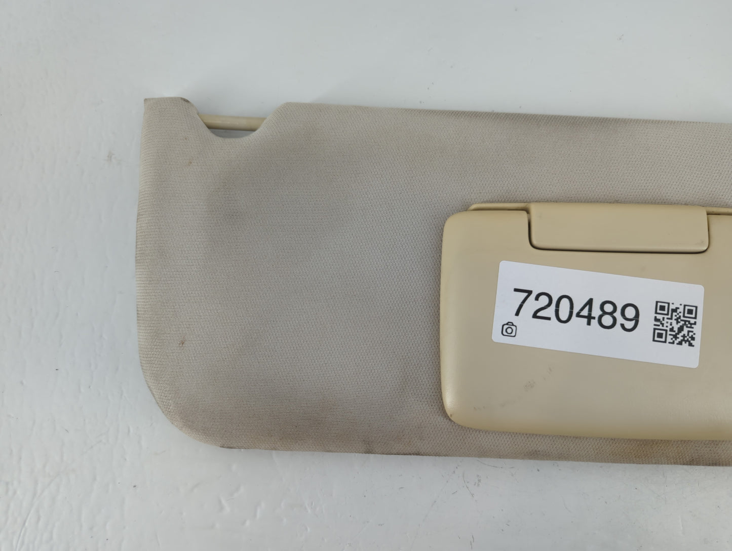 2008-2010 Dodge Charger Sun Visor Shade Replacement Passenger Right Mirror Fits Fits 2008 2009 2010 OEM Used Auto Parts - Oe