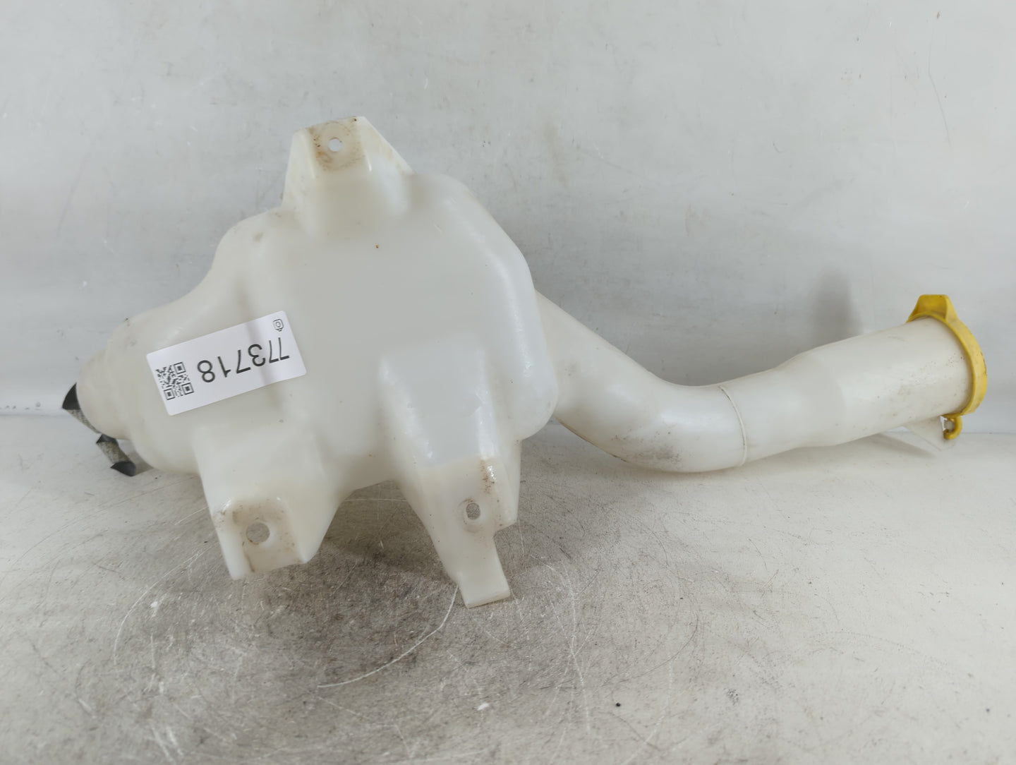 2006-2010 Dodge Charger Windshield Washer Fluid Reservoir Bottle Oem - Oemusedautoparts1.com